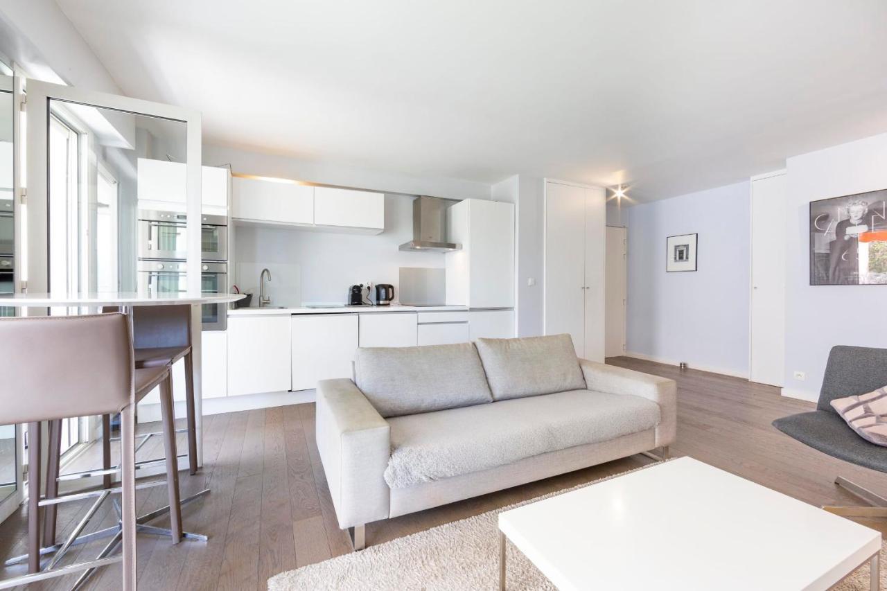 Modern Apartment 2 Bedrooms Quiet Terrace In A Palm Beach Area, 30 Meters From Seaside Cannes Ngoại thất bức ảnh